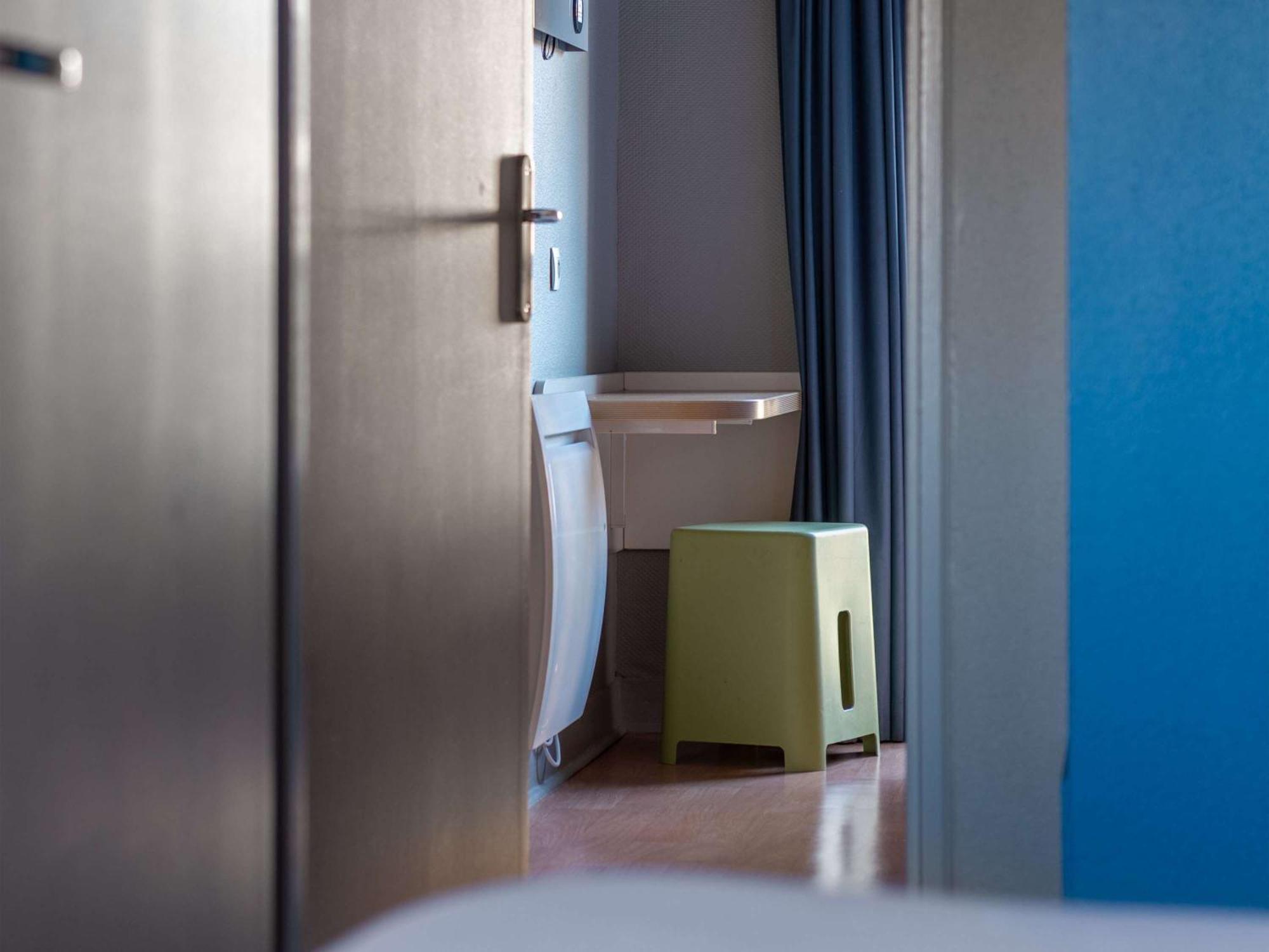 Ibis Budget Caen Herouville Bagian luar foto