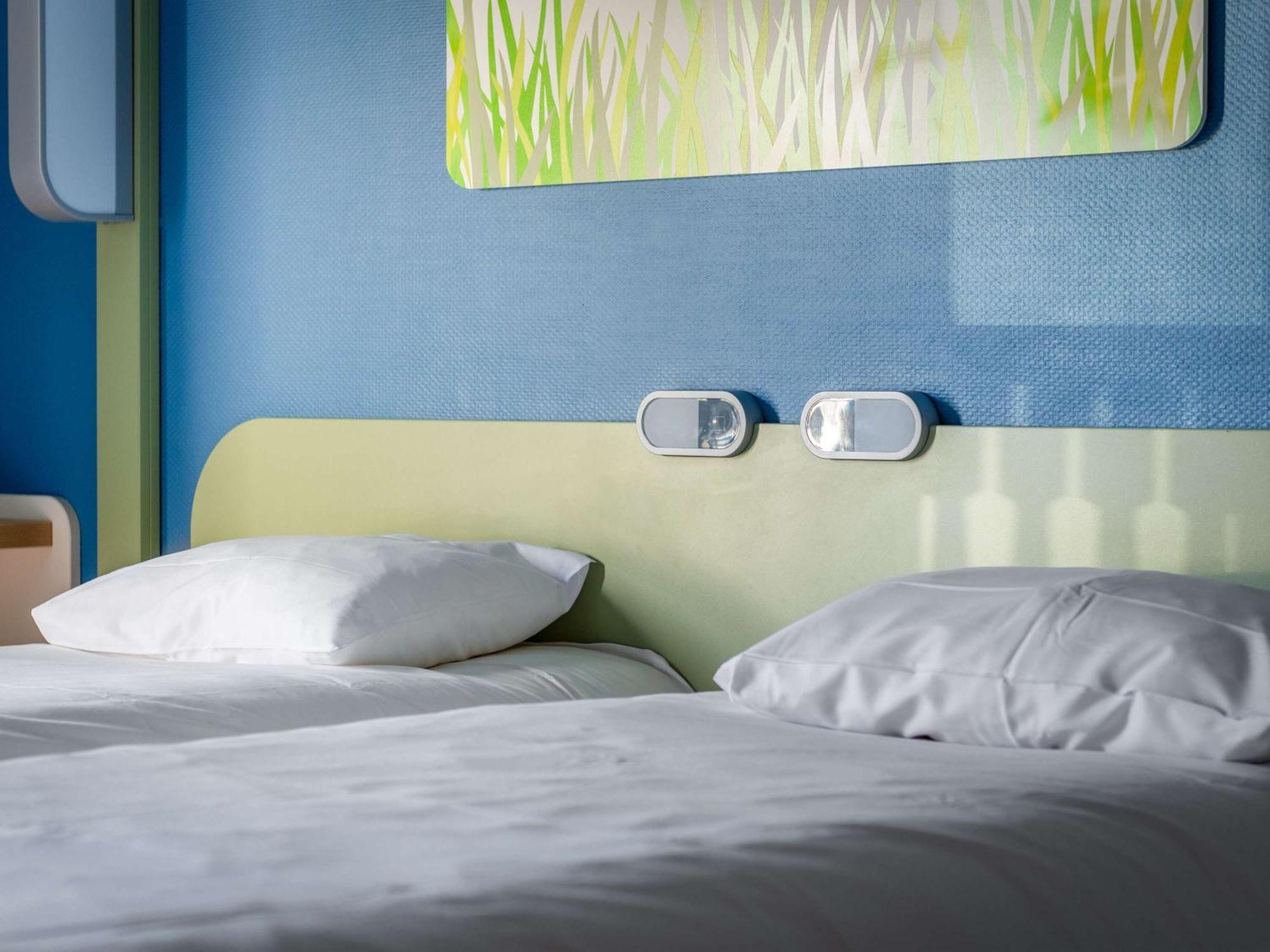 Ibis Budget Caen Herouville Bagian luar foto