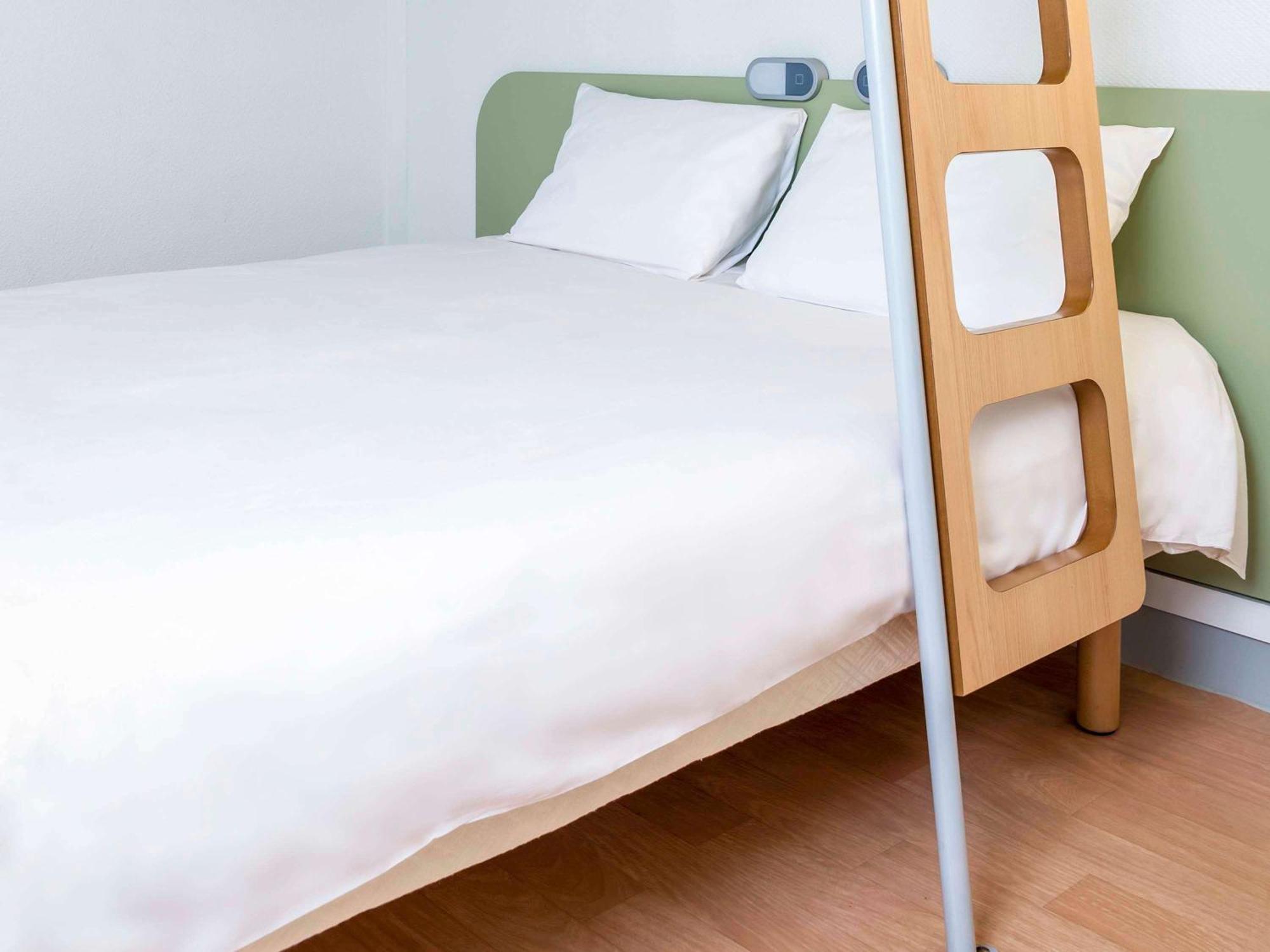 Ibis Budget Caen Herouville Bagian luar foto