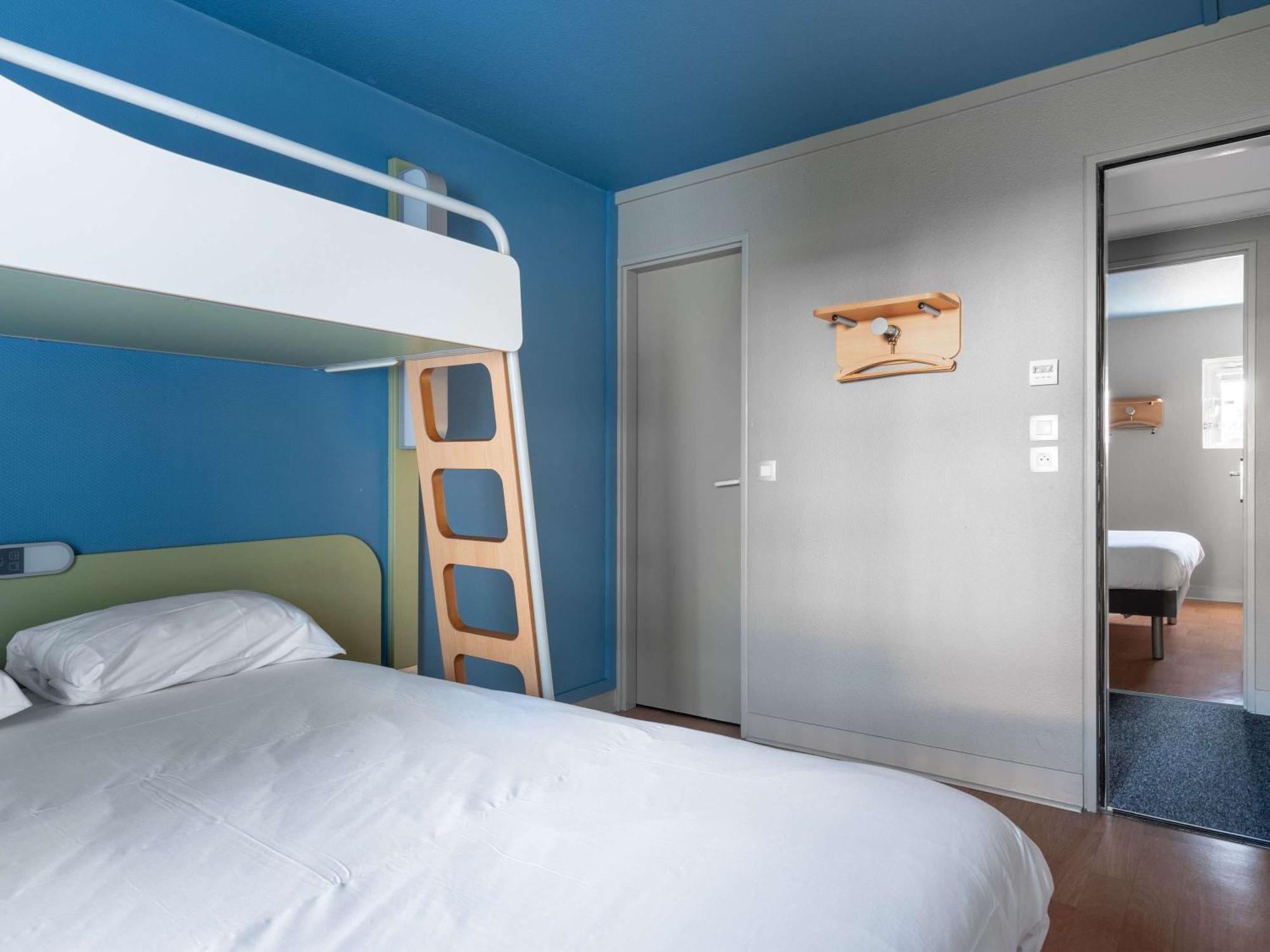Ibis Budget Caen Herouville Bagian luar foto