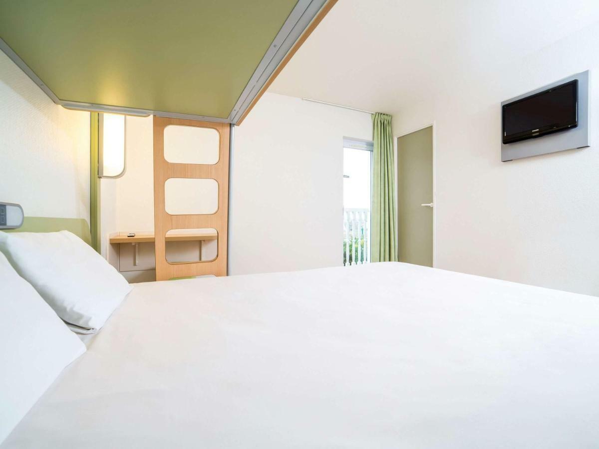 Ibis Budget Caen Herouville Bagian luar foto