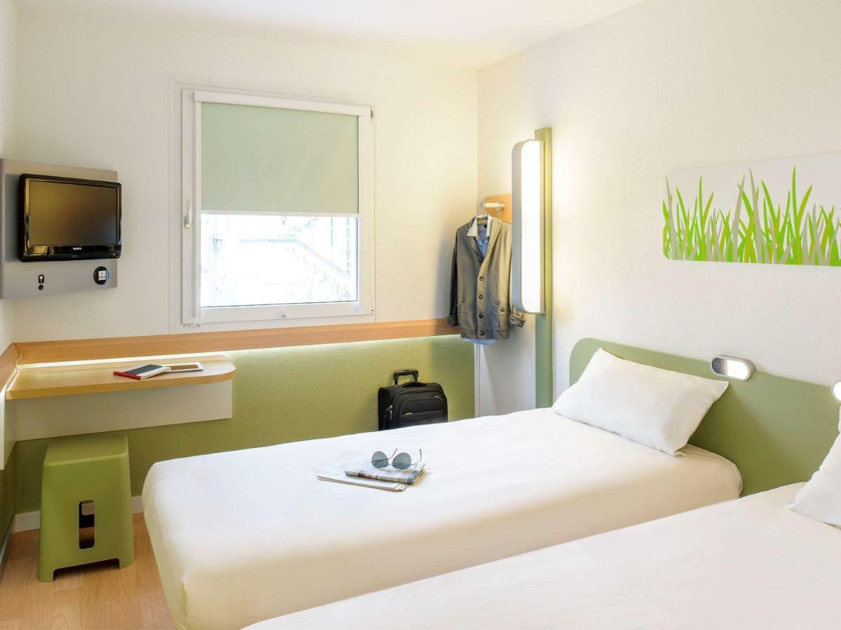 Ibis Budget Caen Herouville Bagian luar foto